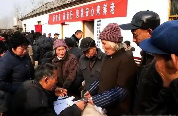 企业退休员工究竟能补发多少钱?2026年养老金调整的部级通知还没有正式对外发布，