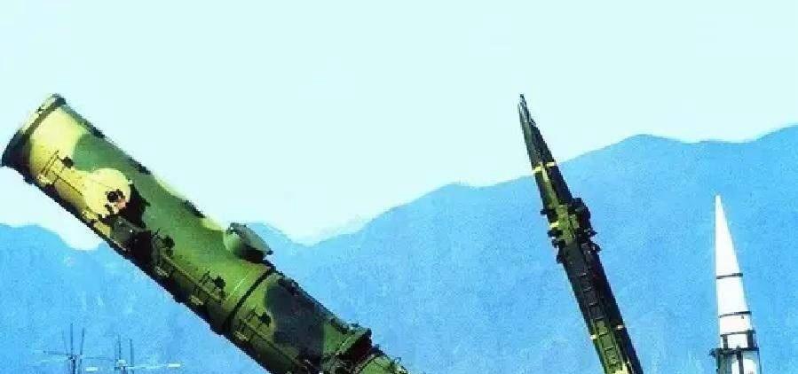 美国那帮搞战略的终于憋不住了。
     他们说中国比苏联还难对付，再搞冷战那套