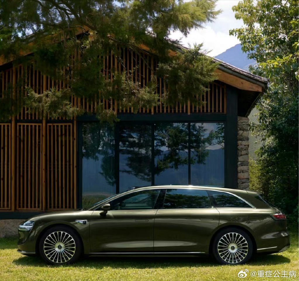 余承东分享的首批车主NPS数据里，超85%的净推荐值，藏着用户对享界S9T的认可