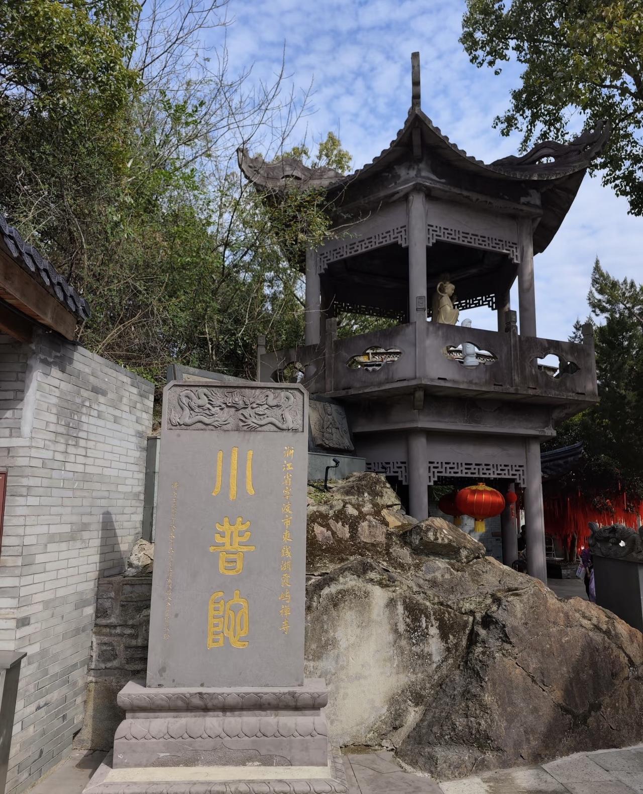 看网上都在晒过年账单，一笔一笔记得清清楚楚。

我挺佩服的，真的。我是真记不住。