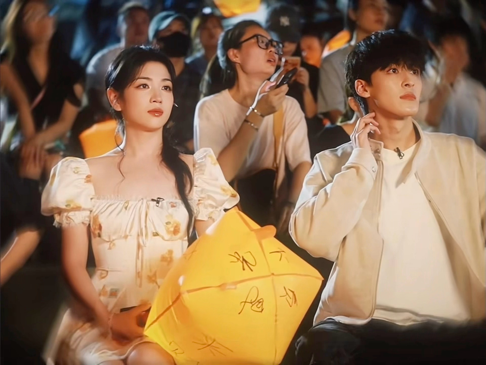 何洛洛代露娃时隔五年二搭何洛洛代露娃终于二搭了五年时间一晃而过，当年嗑生嗑死的C