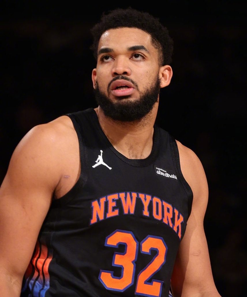 Sam Amick报道，因为围绕字母哥的交易流言，导致唐斯至今仍对尼克斯心存不满