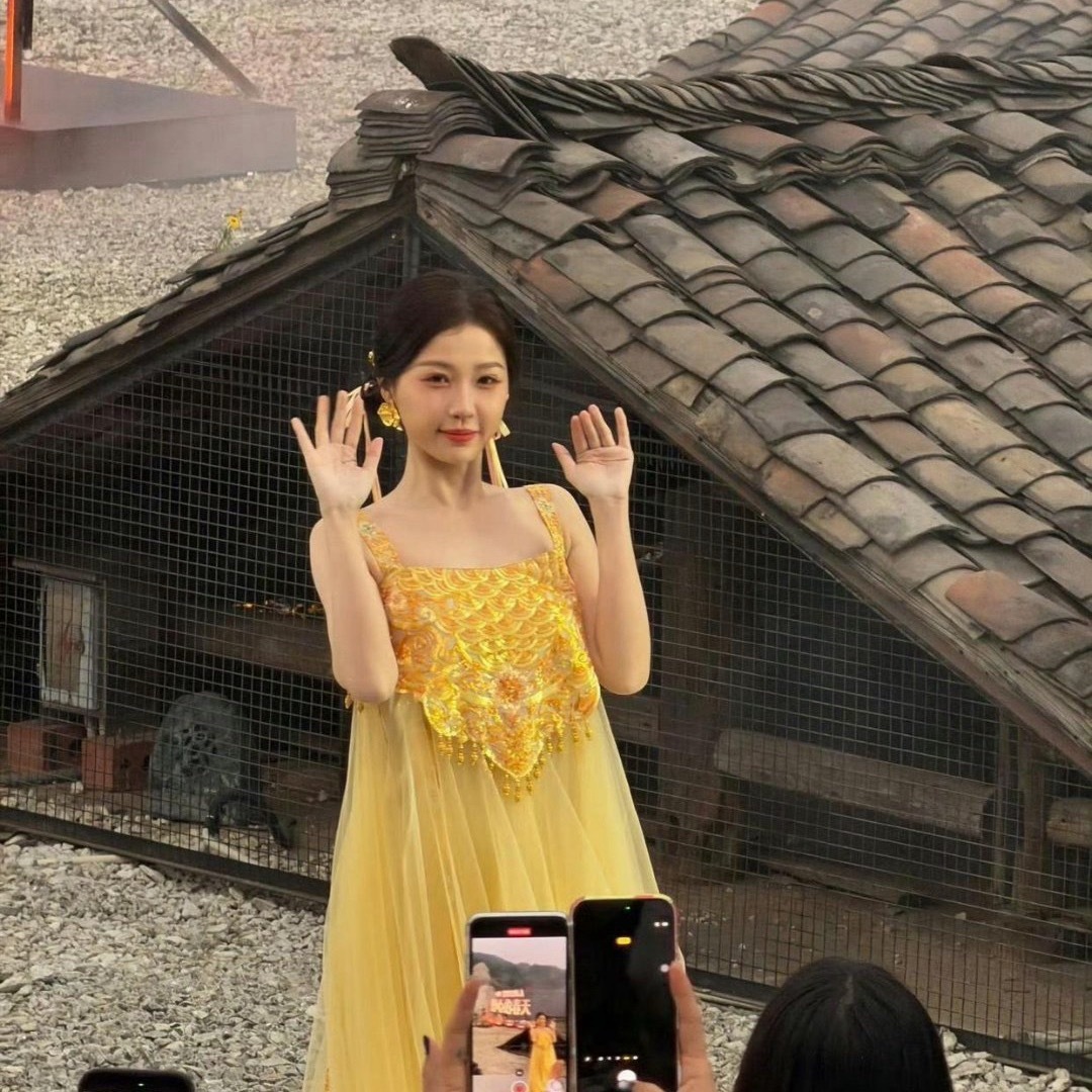 果然女明星就没有难看的，生图都这么亮眼 