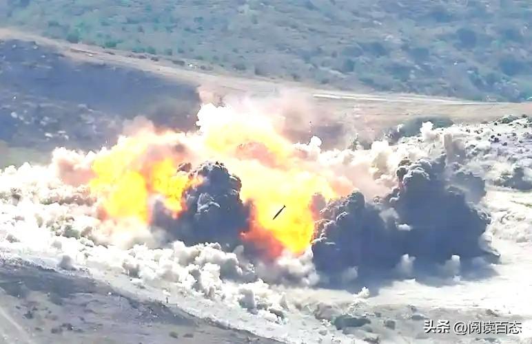 伊朗说的一点不假，1吨弹头破坏力惊人！
我们来看看一吨弹头的装药量约200–50