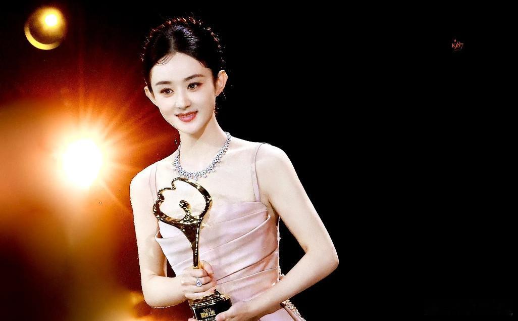 有作品真就大胆说话了，微博之夜最敢说的3个人：1、张艺谋：如果那个时候微博还在的