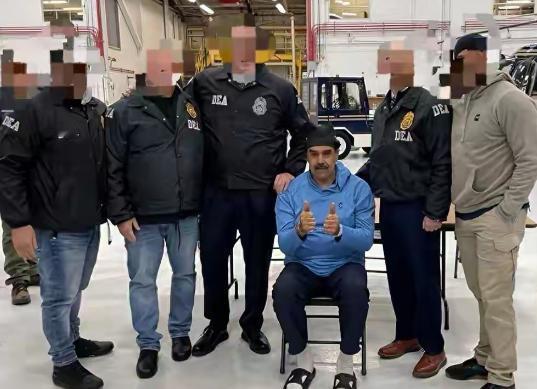 马杜罗已被委内瑞拉人完全抛弃，连他儿子都不管他了。

委内瑞拉的局势，近期彻底迎