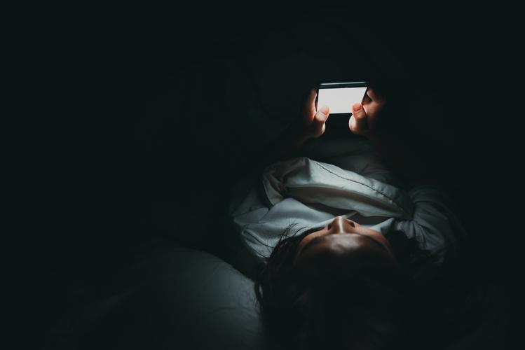 核桃补脑变失眠？神经科研究：睡前食用导致褪黑素分泌紊乱
 
核桃一向被誉为“天然