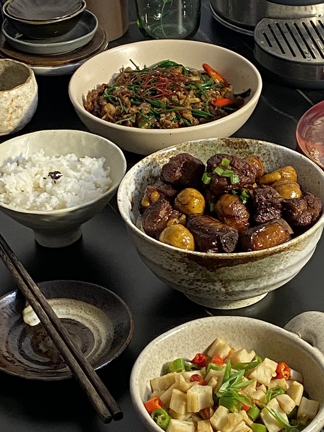 今日菜谱📜栗子炖排骨 肥牛沙葱 酸辣藕丁🥢