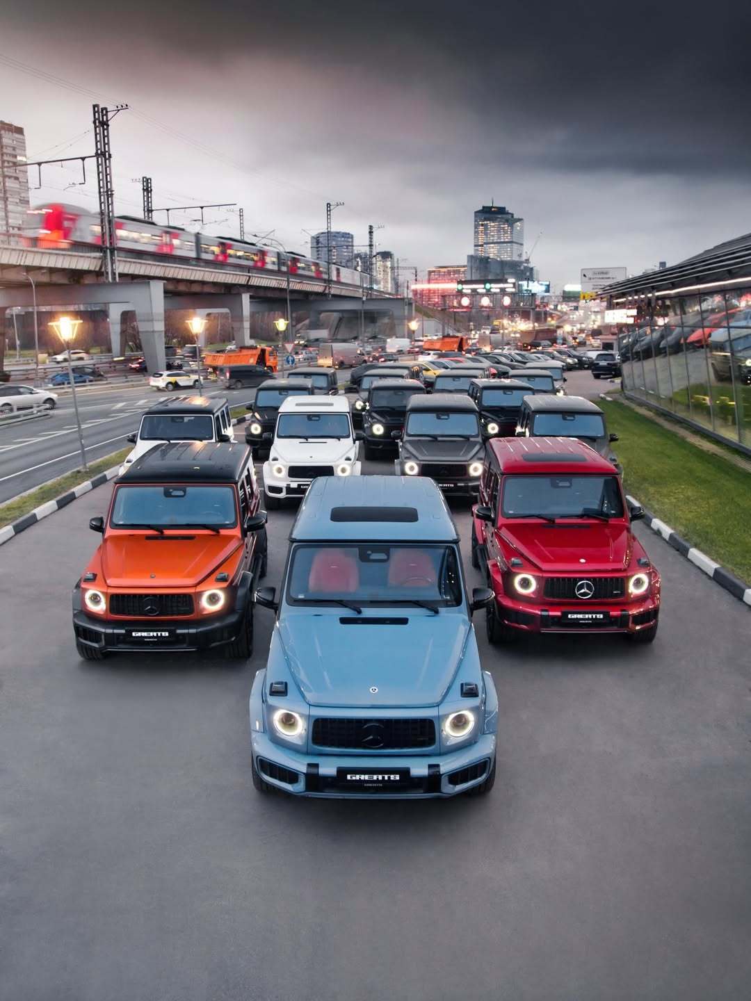 不管什么东西，只要有很多很多摆在一起就很壮观，何况是这么多大G