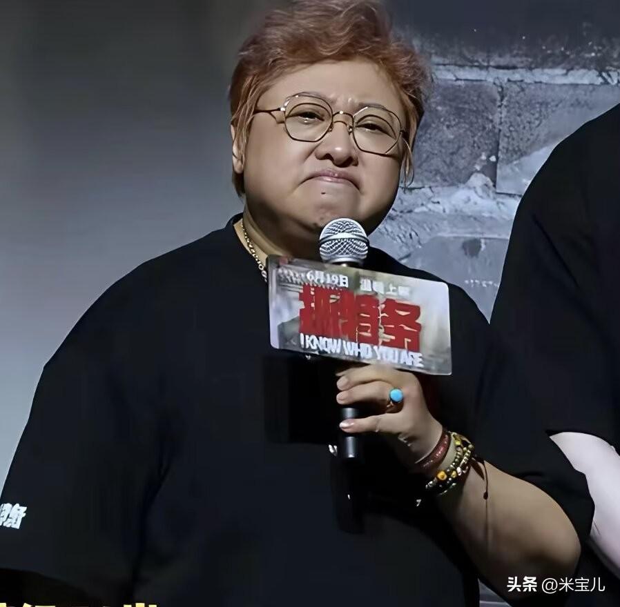 一部电影《抓特务》影片的宣传，
因为“走个面儿”这四个字，
引发了社会和舆论的强