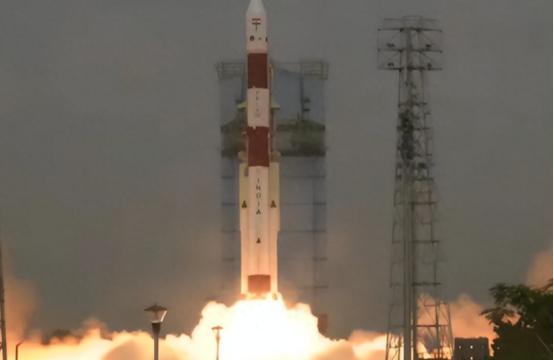 出大事了，印度航天发射失败，造假事件细节披露，丢人的还在后面
 
1 月 12 