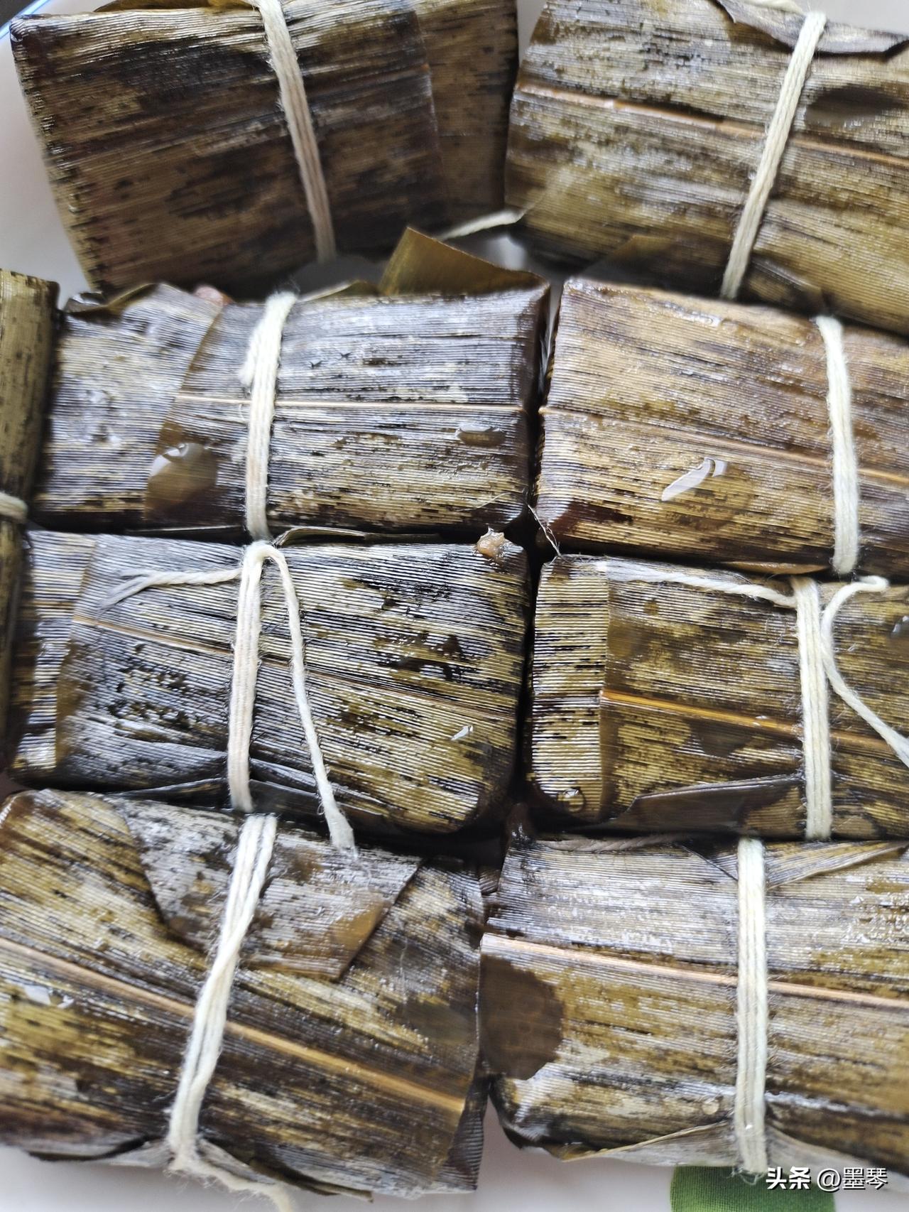 生活中有些事，就像这盘子里的黄粑，虽然看着不起眼，但若是你在意，就永远也忘不了它