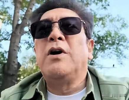 水均益晒14岁龙凤胎，国外读书花销大，全靠他一人在北京赚钱养家