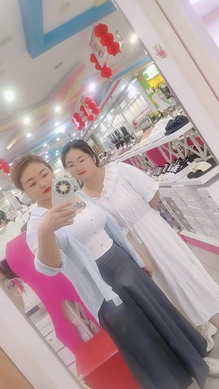 这是胖了还是瘦了🤣🤣