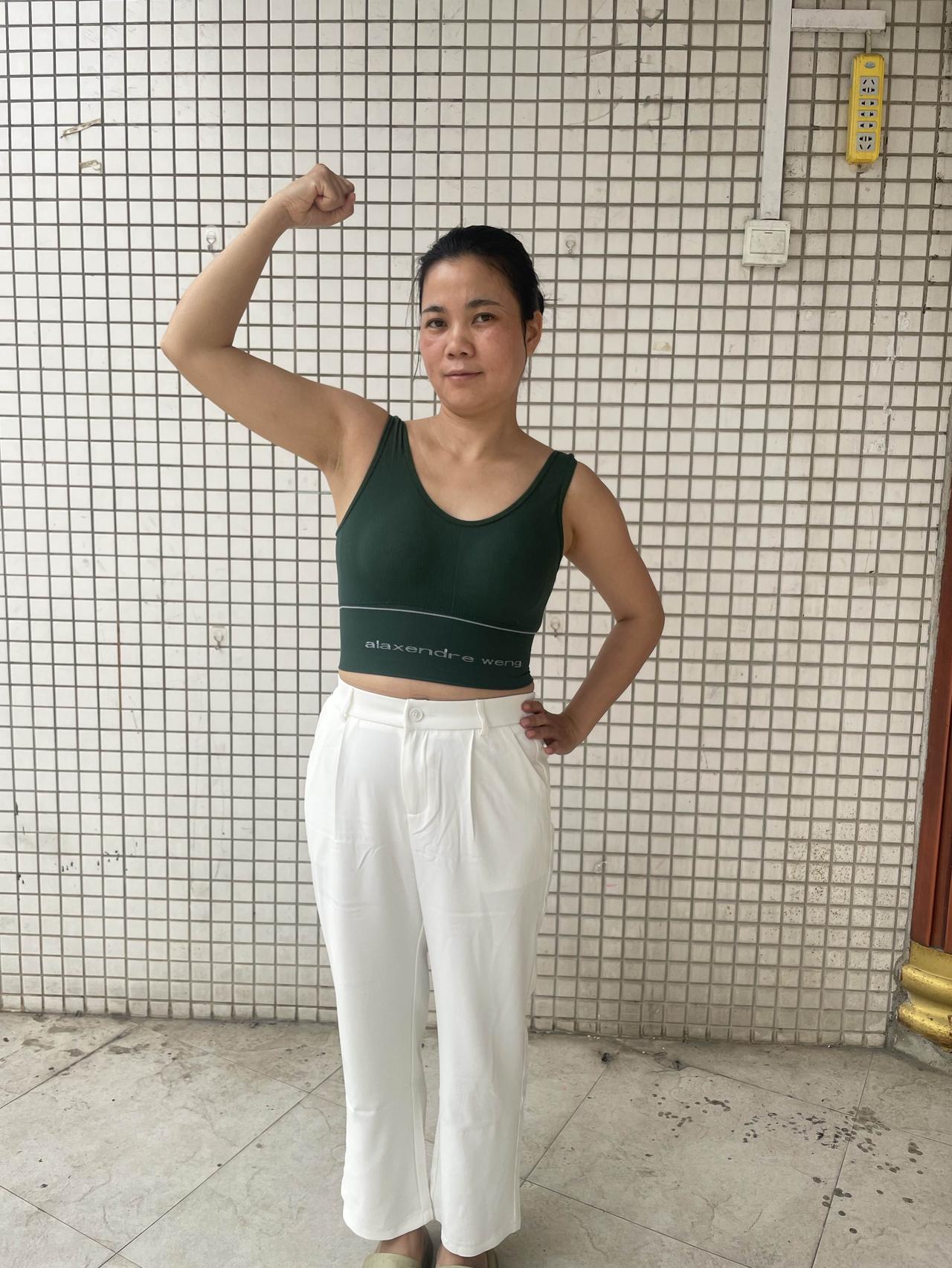 今天的运动是10分钟经络刷刷肚子，10几分钟古法健身操，10分钟练手臂，又出了一