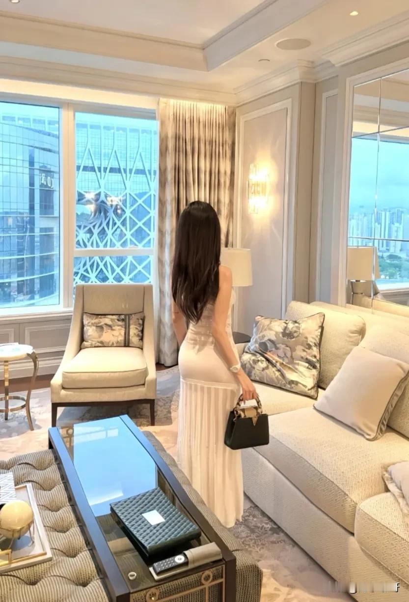 新的一年开始了，准备去上班分享你镜头下的美好瞬间记录美好的图片 分享生活随手拍
