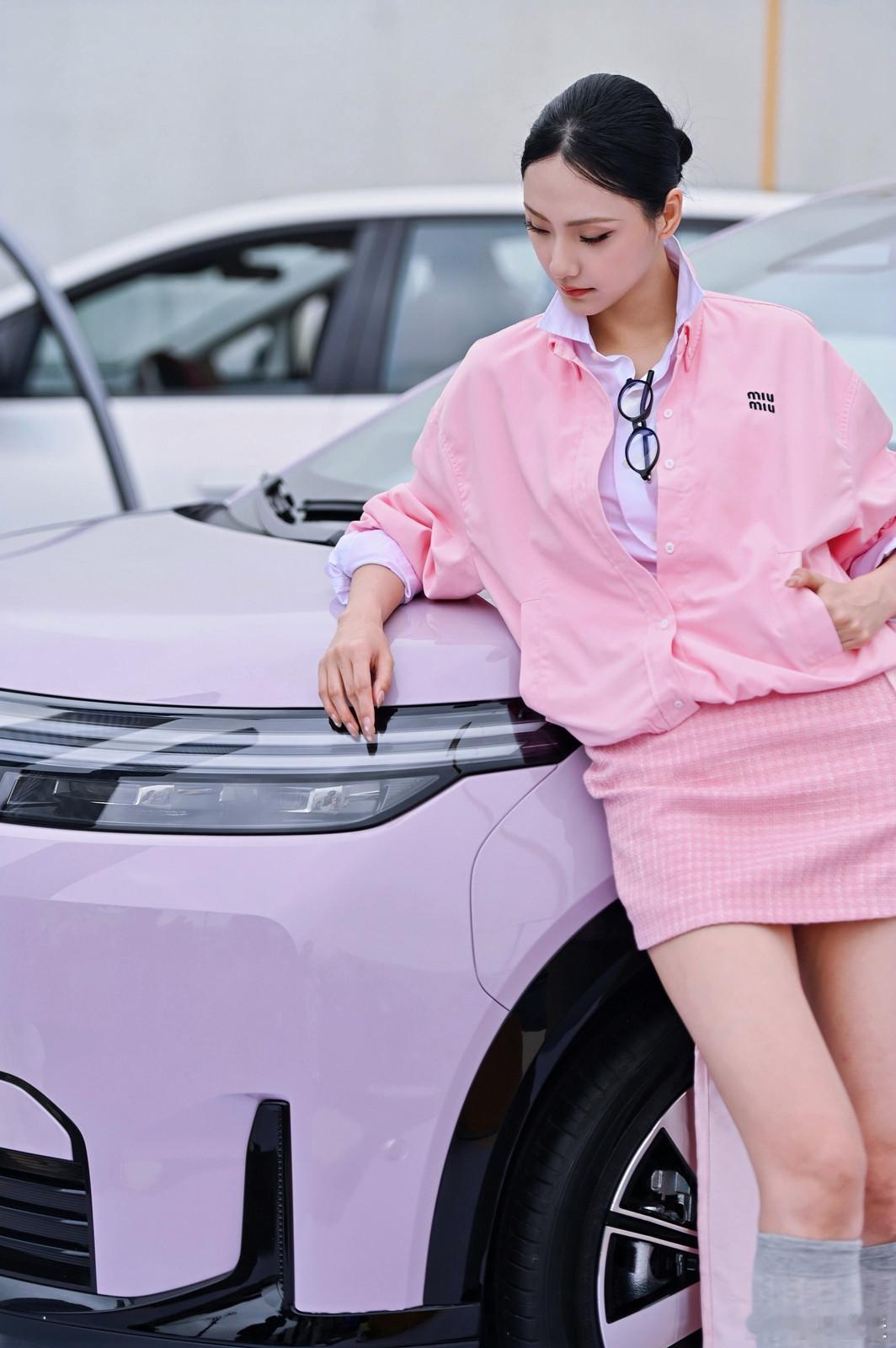 埃安张雄要把高阶智能变成国民标配"科技普惠不降级"这句话，说到点子上了。现在很多