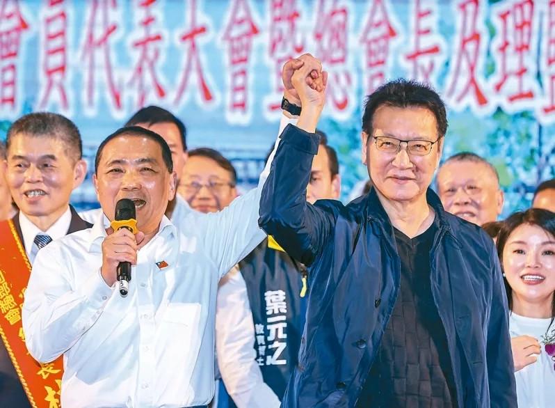 挺侯康配冲了！国民党今天有大动作！2024“大选”倒数11天，国民党主席朱立伦号