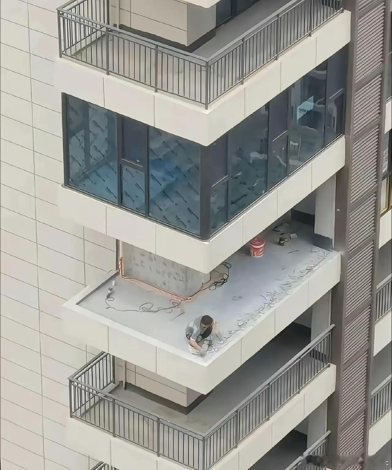 为啥这种楼盘还有人去买呢 ​​​