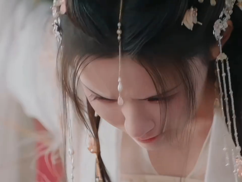 别绑阿谁了绑我行不行水龙吟 今晚林允在桃林这段哭戏直接把我看哭了！她眼泪大颗大颗