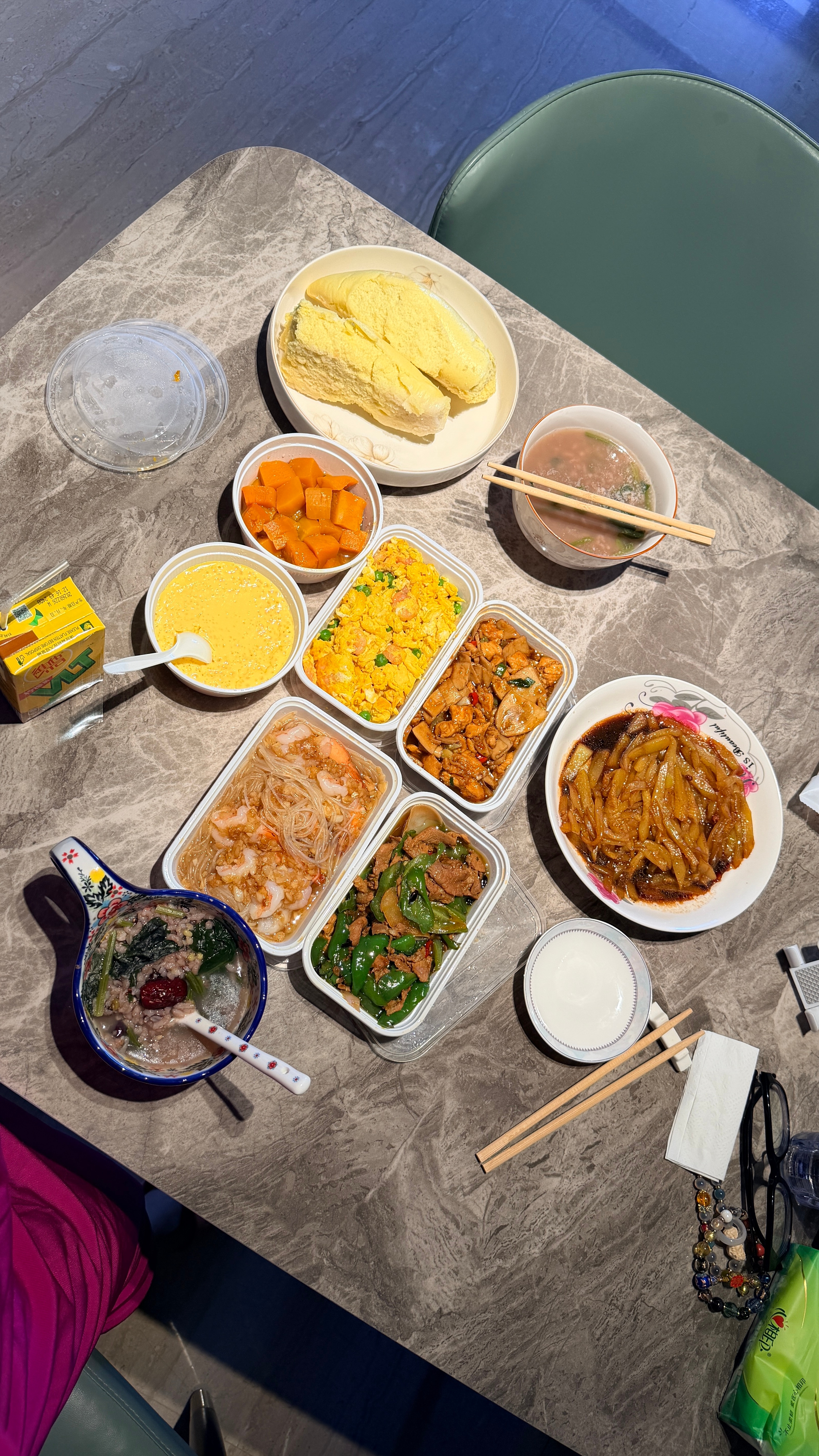 吃口饭去搬砖 
