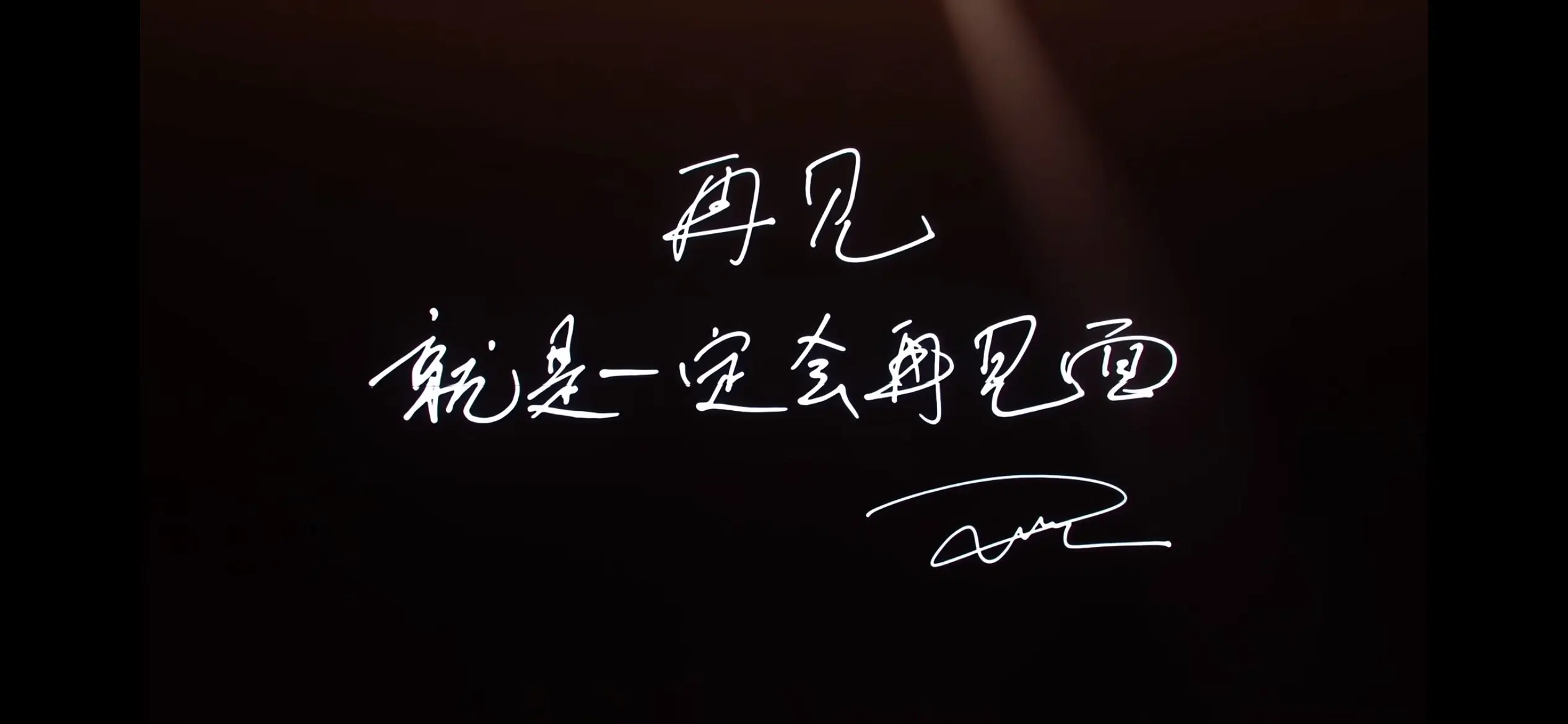 儿子很贴心，给我设计了脆脆鲨专属手机壳🦈🦈🥜🥜