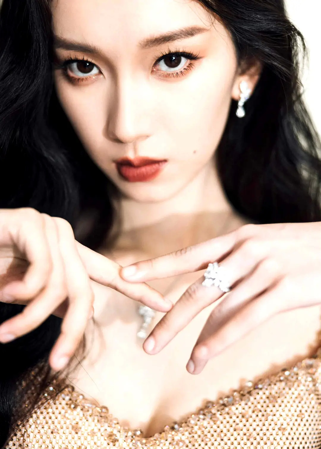 微博之夜女明星开始出图啦张小斐两套，以及也子真好靓 ​​​