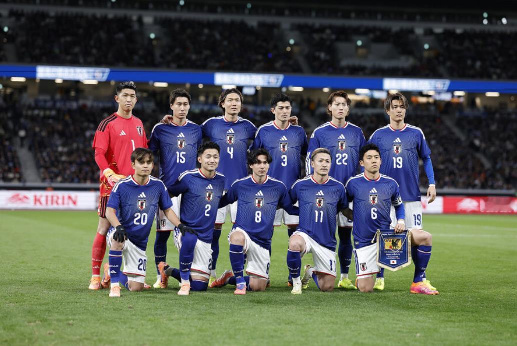 日本队5人入选IFFHS 2025亚洲最佳阵容，韩媒感叹“日韩差距正在拉大”
