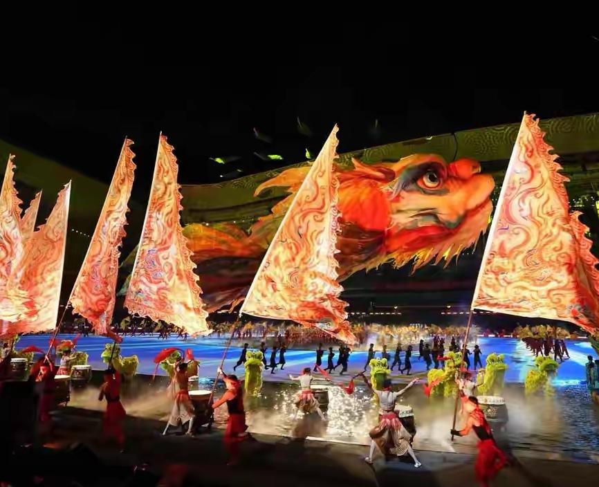 破防了！全运会的醒狮，让网友想起小时候。


当百头醒狮踩着鼓点，在漫天华彩中昂