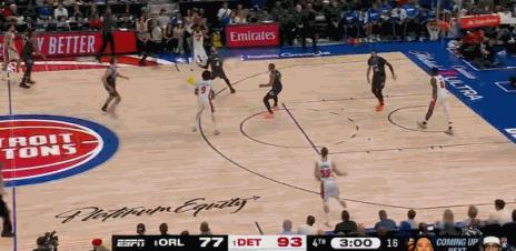 哈里斯倒地！！ 