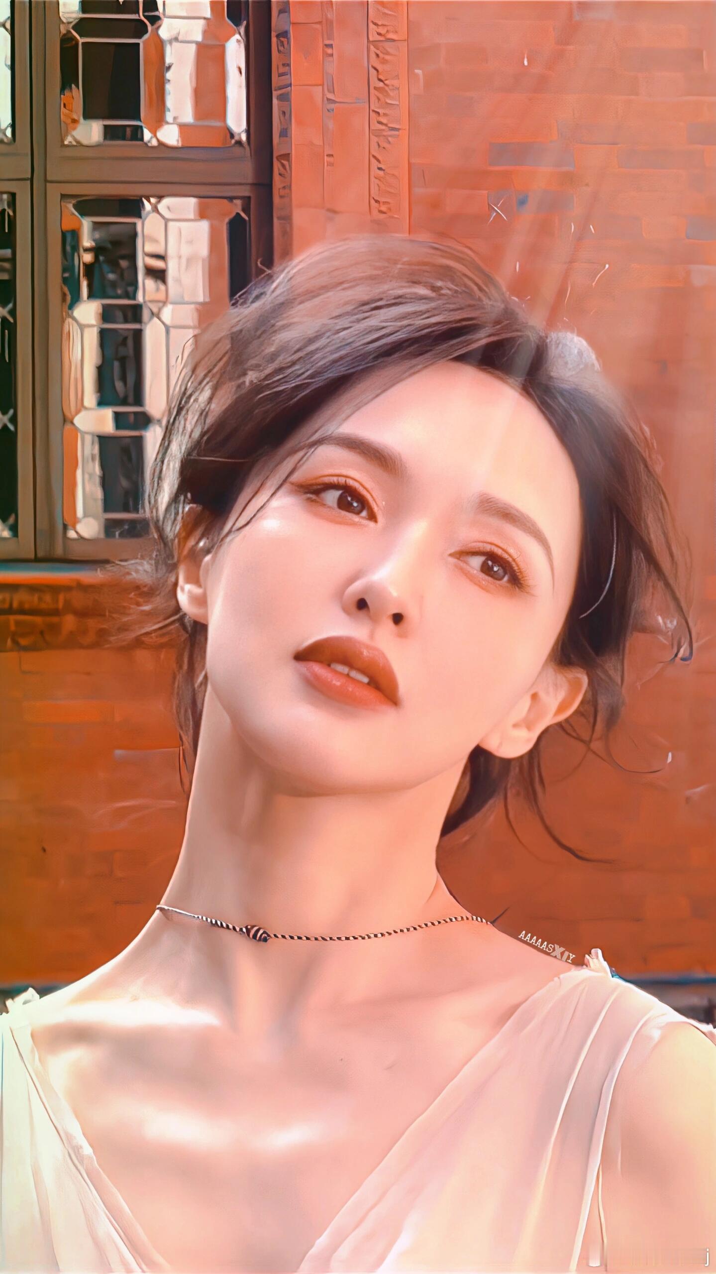 汪小姐含金量还在上升 唐嫣颜值含金量还在持续上升 脸蛋五官底子在 年龄不是问题 