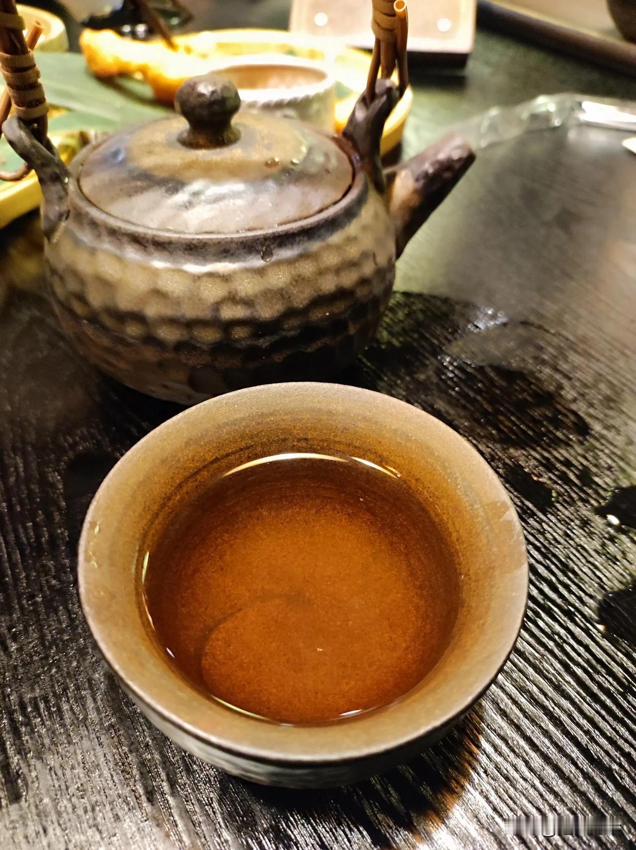 大姑子打电话要借钱，她刚说出口，我立马就拒绝了。她就只能从我老公手里一次两次，三