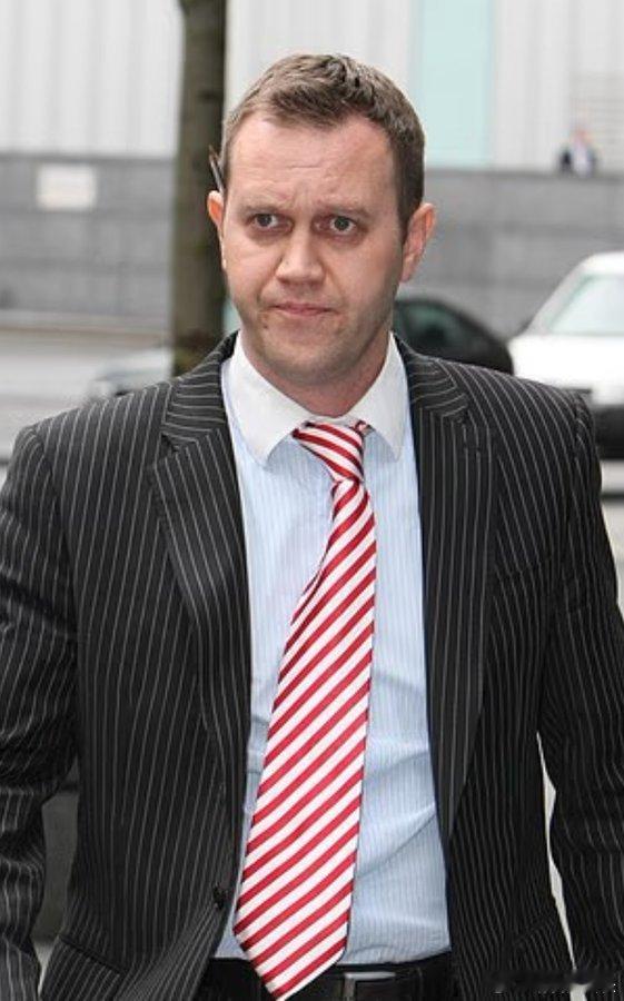 前王室保护官员就安德鲁王子多次带女性入宫一事联系警方保罗·佩奇，1998年至20