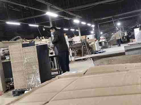 我的今日状态：😁轻松愉快
我这里的天气：☀️晴天
河南大个子员工回家过年了，他