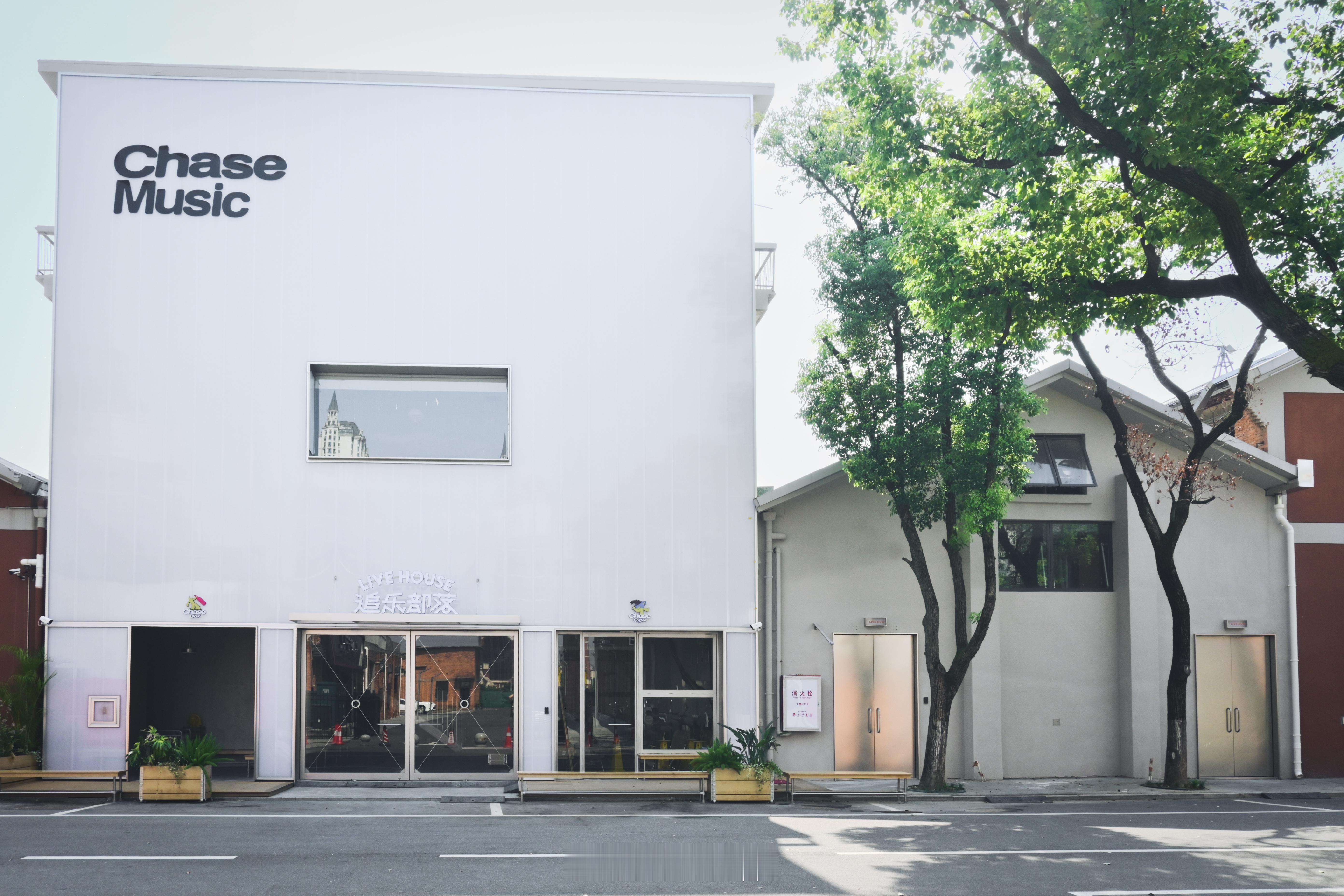 livehouse新地标南昌追乐部落livehouse本月开始他们的正式营业，三