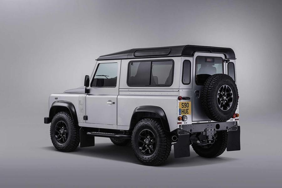 Land Rover Defender ​​​
