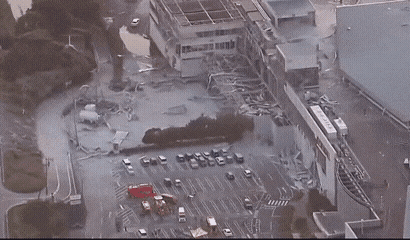 日本购物中心为什么会爆炸？

熊本7.1级强震后，让人始料不及的是：当地最大购物