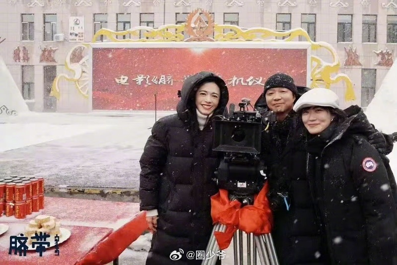 姚晨官宣与曹郁和平离婚，消息虽突然，却早已是彼此深思熟虑后的决定。为保护年幼孩子