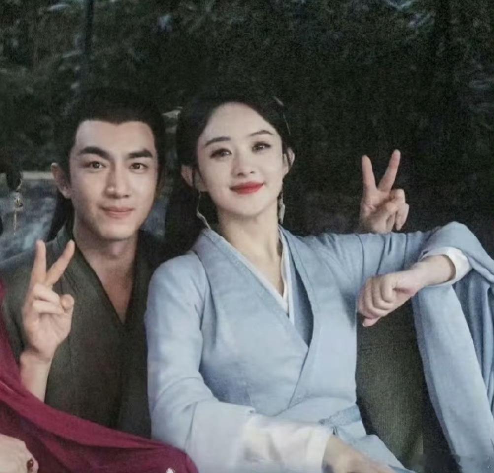 近期，电视剧《楚乔传》及其相关话题在网络热度显著回升，引发广泛关注。这一现象主要