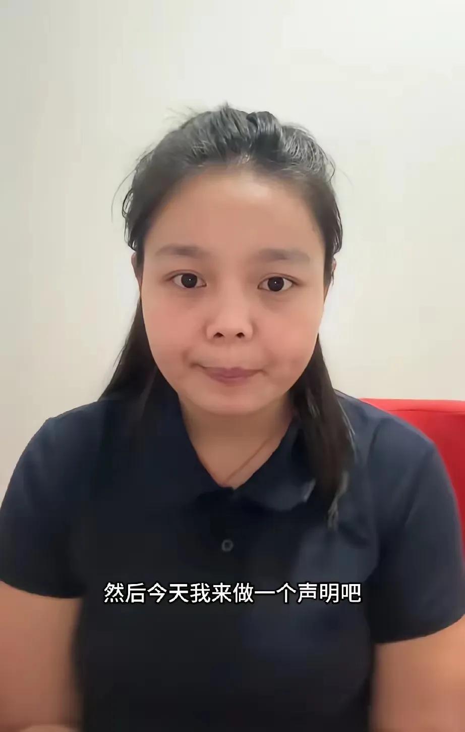 不能为了自己的一己私欲，就让别人终身不嫁，实在是无理取闹。
这都什么年代了，还搞