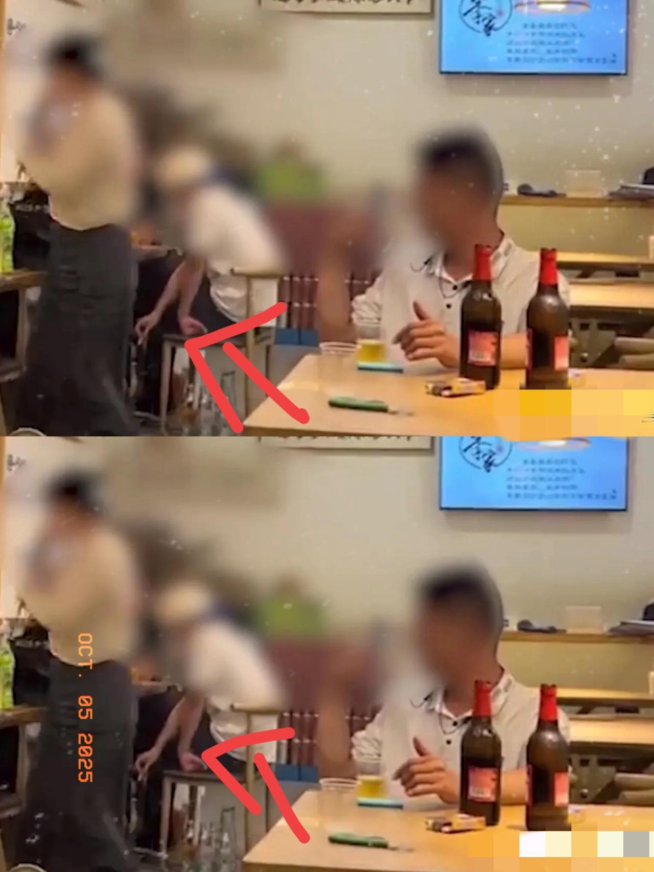重庆，女子在餐馆吃饭时，发现对面一男孩一直用手机偷拍自己，

她气得上面索要对方