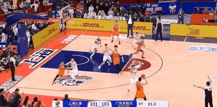 04月08日刚刚结束的CBA季后赛12进8的比赛中，上海104-103加时绝杀广