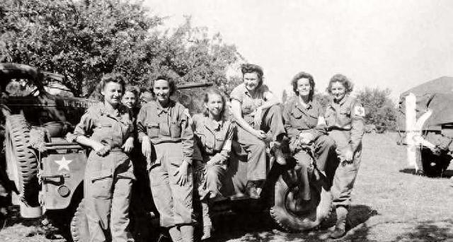 1947年，美国一名女子，在男友向她求婚后的第二天，从86楼纵身一跃自杀身亡。可