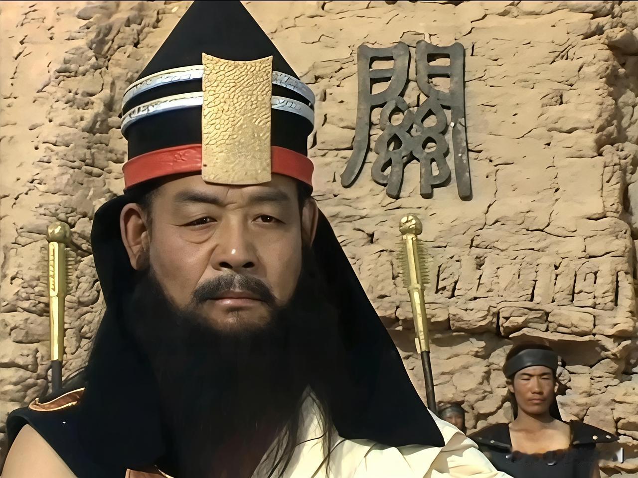 黄滚，乃是武成王黄飞虎的生父，是商朝的镇鞭老帅，担任界牌关总兵，他面如古铜，皱纹