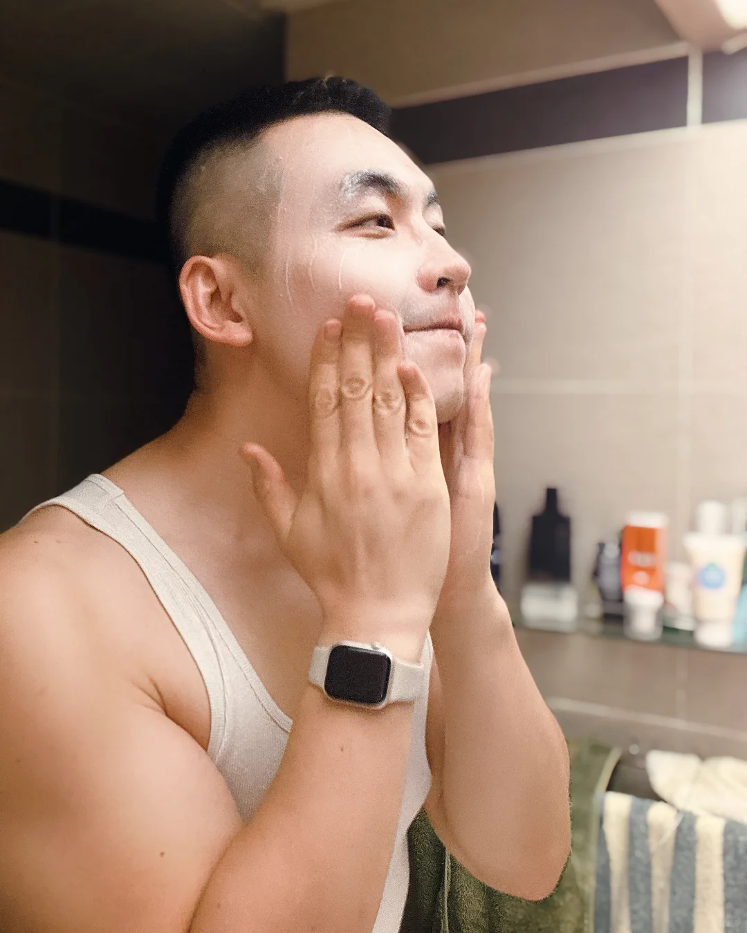 要不要一起洗脸？