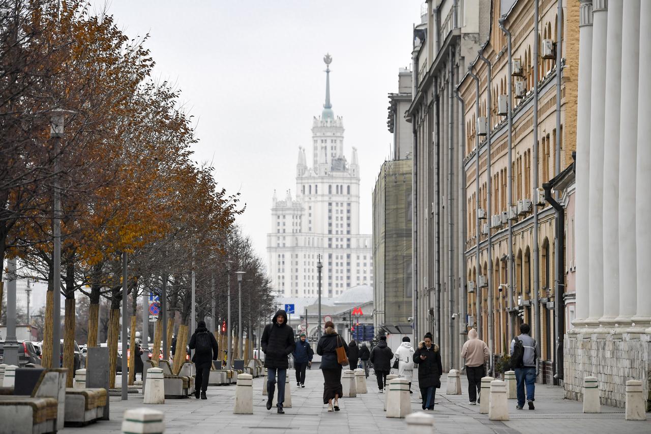 乌克兰危险了！俄罗斯大概率会使用核武器解决乌克兰，因为不用核武不行了，核武的底线