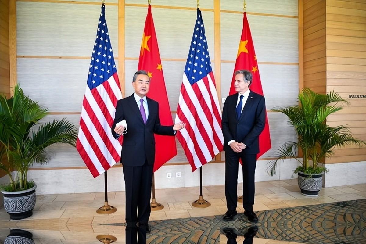 美国为什么不敢打？著名军事专家张召忠曾一针见血指出：“美国若因台岛与中国在台海对