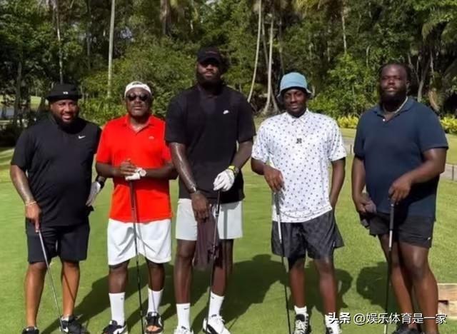 东契奇这是要“改行”了？刚刚在社媒晒出户外挥杆照，帽子一戴、短袖短裤，架势还挺像