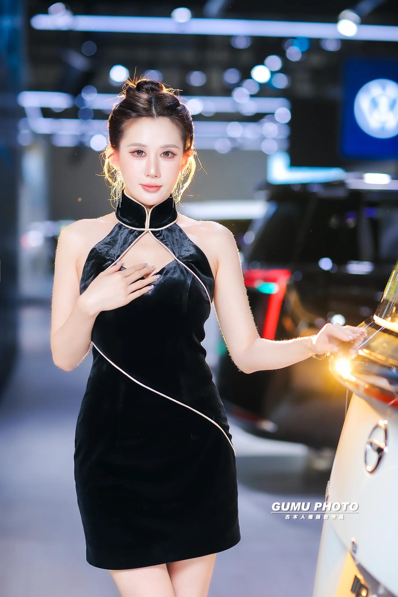 2026重庆车展广汽传祺展台模特