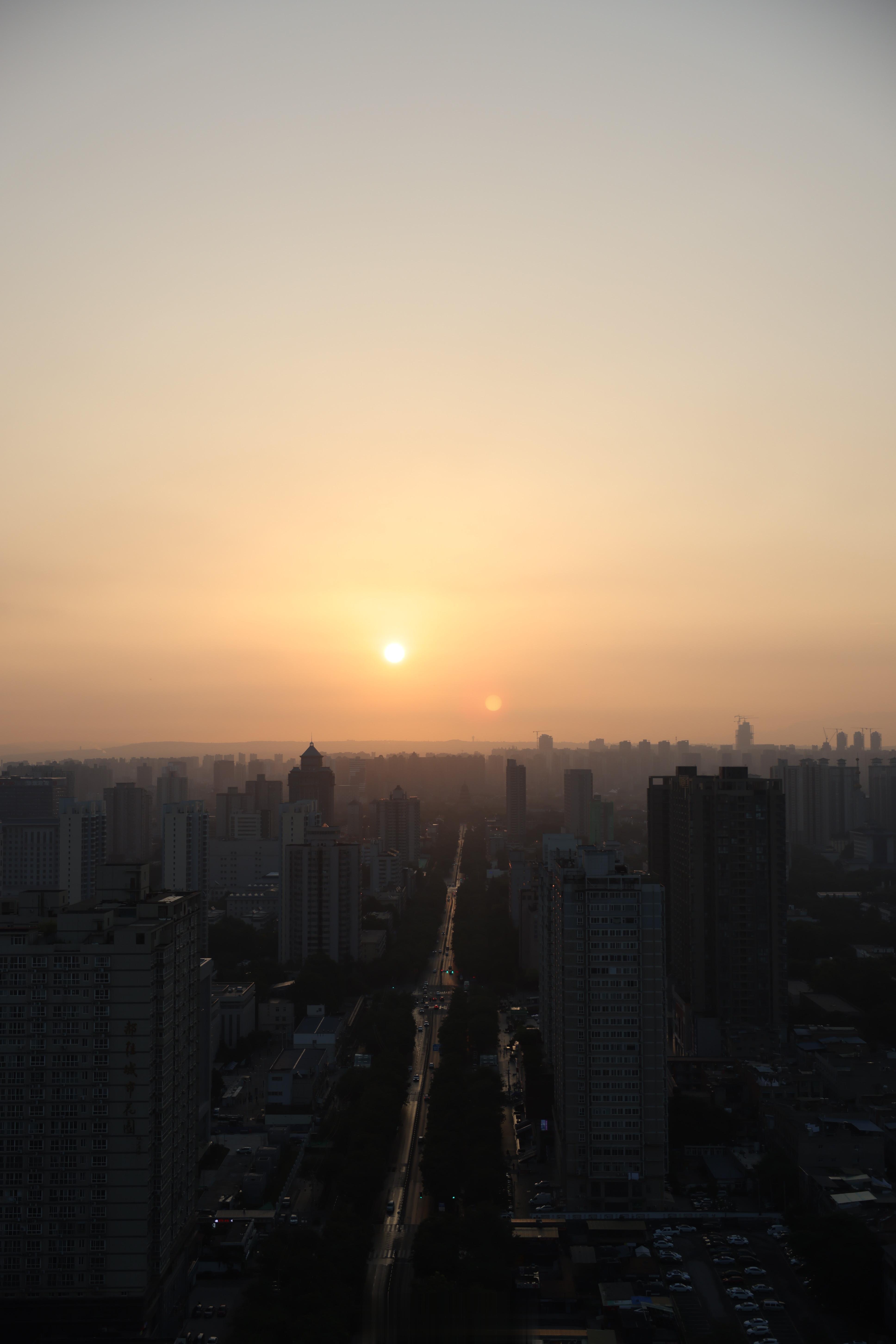#馒头控的日常# 每天跟这个城市一起苏醒[笑cry] ​​​